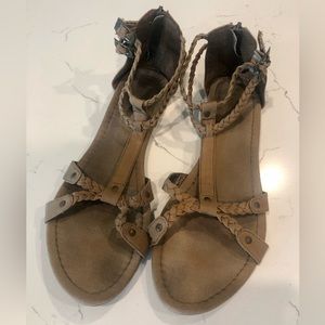 Women’s Sandals (Size 11)